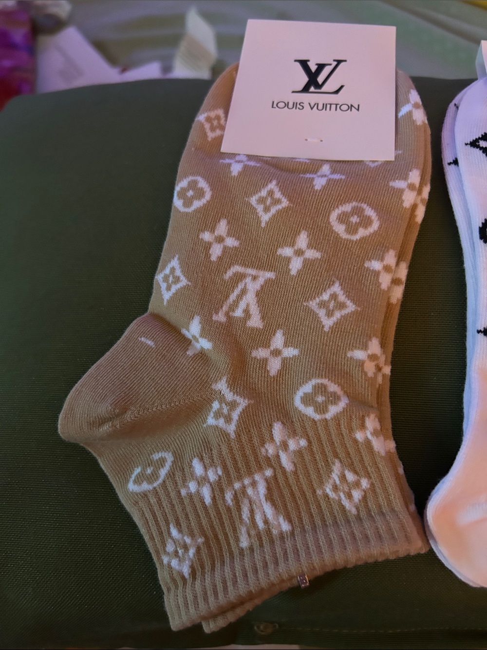 Louis Vuitton Monogram Ankle Socks - White, Tan, Gray - Picture 8 of 11